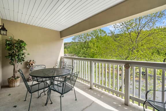 Pointe - 6609 - 4 BD - Image 3