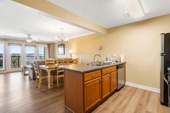 Rock Lane - Condo 532 - 2 BD | LV | WK - Image 2