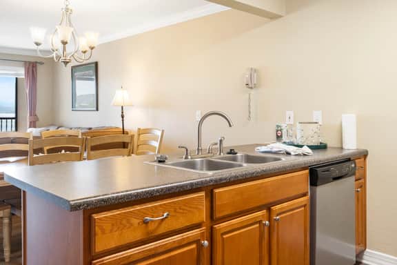 Rock Lane - Condo 532 - 2 BD | LV | WK - Image 3