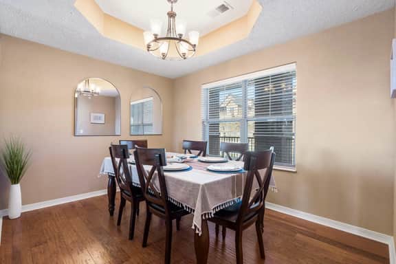 Majestic 210 - 2 BD | LAKE - Image 4