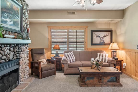 Cabins at Grand Mountain - Cabin 324 - 2 BD + L | PMR - Image 3