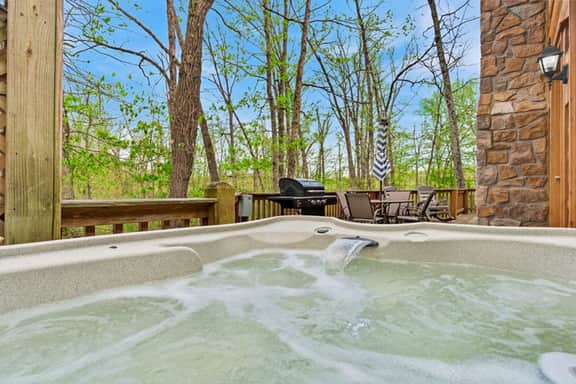 Branson Cedars - Dakota Cabin - 2 BD - Image 4