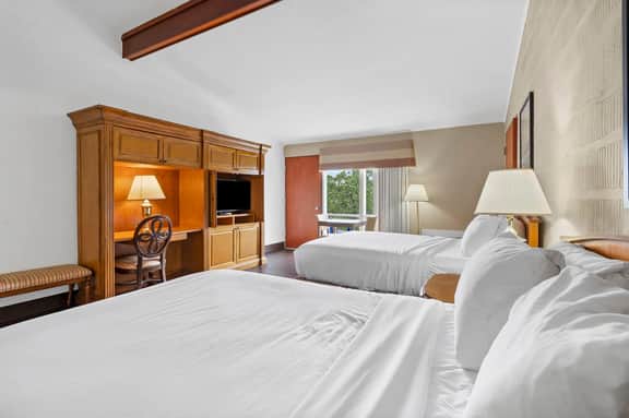 Rock Lane - Room 306 - QQ | LV - Image 5