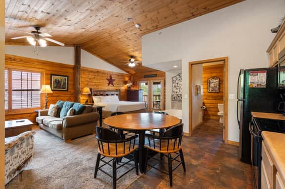 Cabins at Grand Mountain - Cabin 125 - 1 BD | DX | WK | PY - Image 3