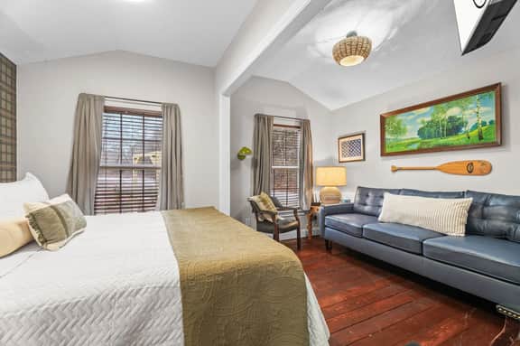 Brushy Creek - Randy's Bison Lodge - 1 BD - Image 3