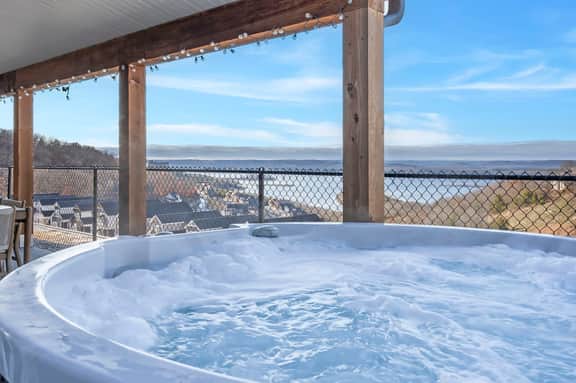 Chateau North - Blue Diamond Lodge - 5 BD - Image 4