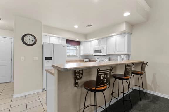 French Quarter - Condo 442C - 2 BD + L - Image 5