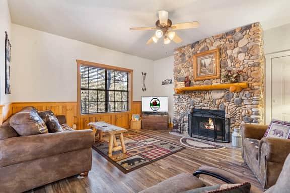 Cabins at Grand Mountain - Cabin 207 - 2 BD | PMR | WK | CN - Image 3