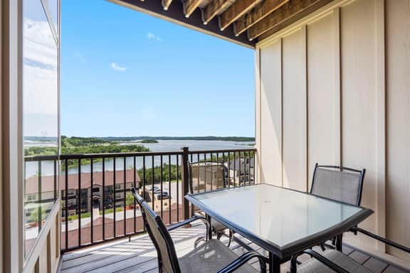 Majestic 310 - 2 BD | LAKE - Image 2