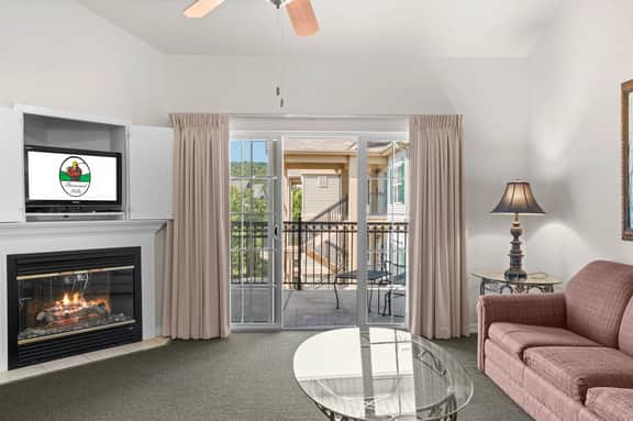 French Quarter - Condo 541C - 2 BD + L - Image 3