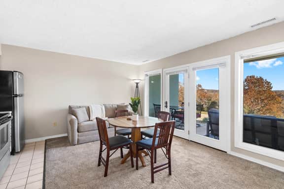 Rock Lane - Condo 404 - 1 BD | LTD | IDV - Image 5