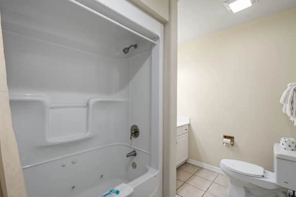 French Quarter - Condo 332B - 1 BD - Image 3