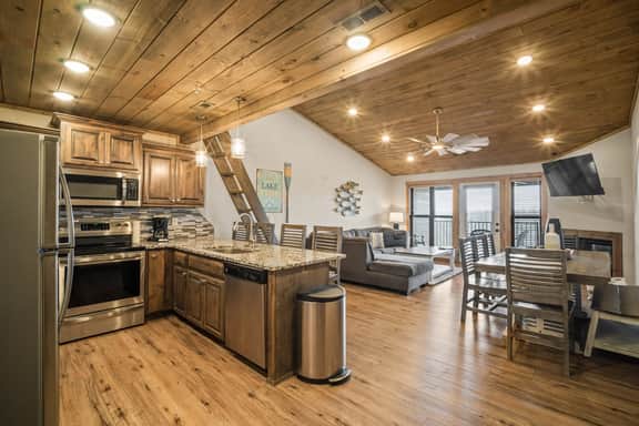 Indian Point - Condo 1210 - 3 BD + L | LV - Image 3