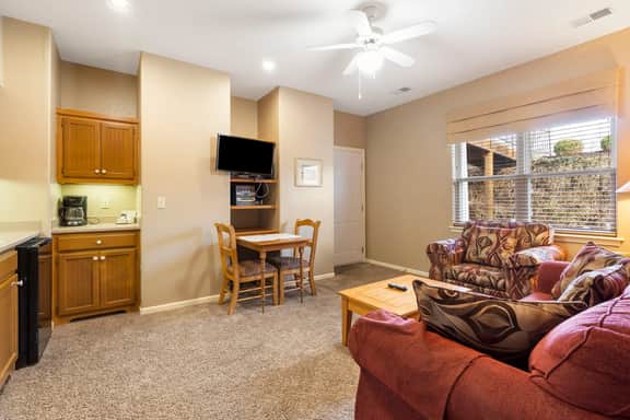 OakRidge - Condo 739 B | QS - Image 4