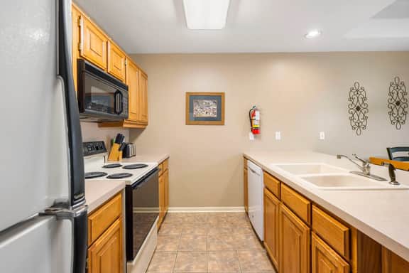 OakRidge - Condo 703 A | 1 BD - Image 3