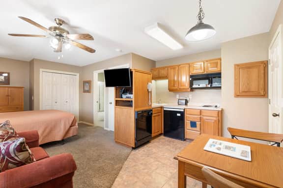 OakRidge - Condo 702 B | WK | QS - Image 2