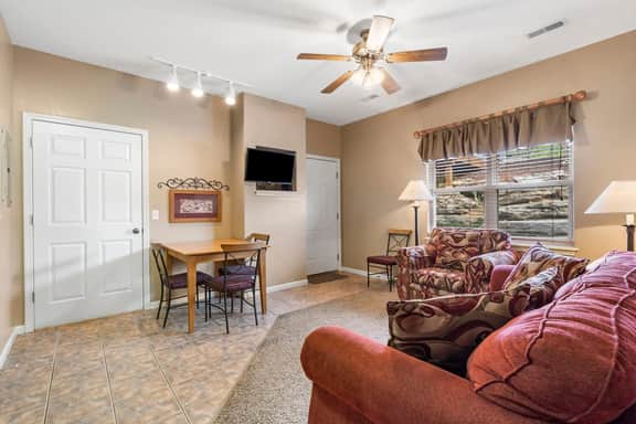 OakRidge - Condo 715 B | QS - Image 4