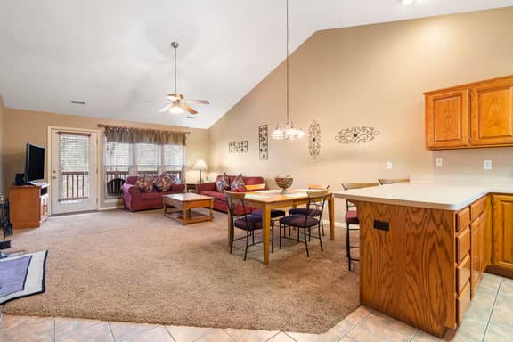OakRidge - Condo 716 AB | WK | 2 BD - Image 5