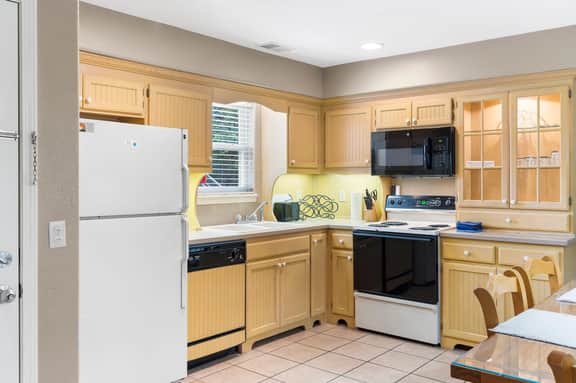 OakRidge - Condo 729 A | 1 BD - Image 2
