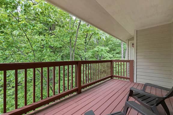OakRidge - Condo 710 AB | WK | 2 BD - Image 2