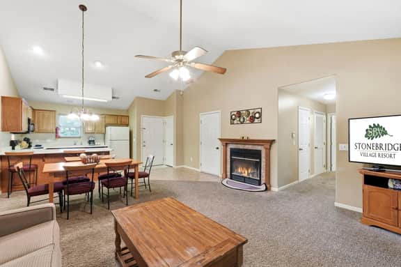 OakRidge - Condo 726 AB | WK | 2 BR | DNR | TAN - Image 3