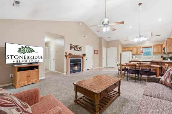 OakRidge - Condo 710 A | WK | 1 BD - Image 2
