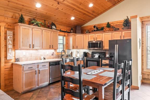 Cabins at Grand Mountain - Cabin 314 - 2 BD | PMR - Image 2