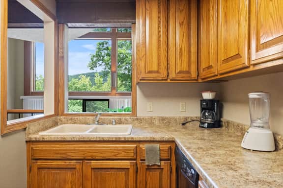 Table Rock Landing - Unit 16 - Image 4