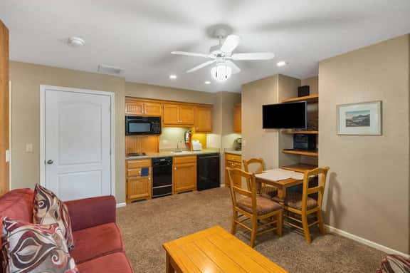 OakRidge - Condo 764 B | WK | QS - Image 4