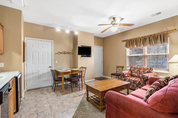 OakRidge - Condo 725 B | QS - Image 5