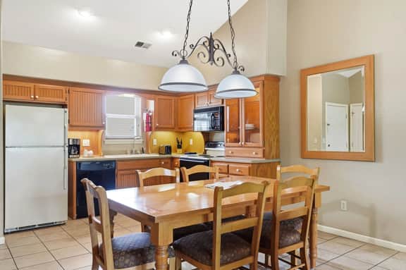 OakRidge - Condo 758 A | WK | 1 BD - Image 5