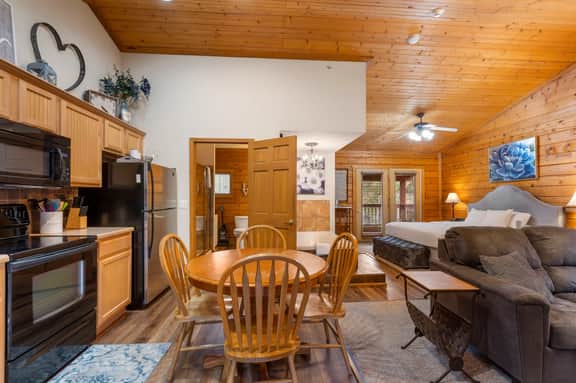 Cabins at Grand Mountain - Cabin 304 - 1 BD | PY - Image 5