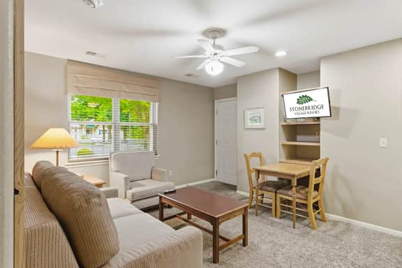 OakRidge - Condo 734 B | WK | QS - Image 4