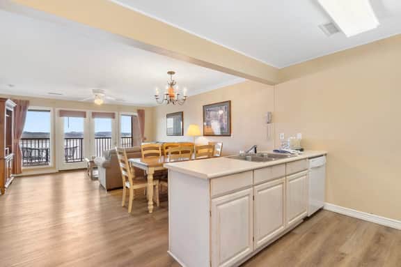 Rock Lane - Condo 536 - 2 BD | LV | WK - Image 2