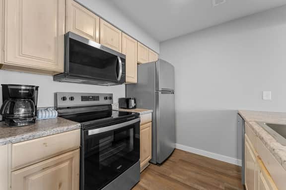 Rock Lane - Condo 537 - 2 BD | LV | WK - Image 3