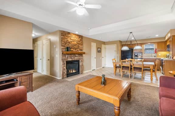 OakRidge - Condo 733 AB | 2 BD - Image 2