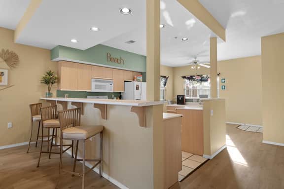 Greensview 321BC - 2 BD | WK - Image 4