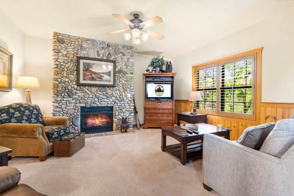 Cabins at Grand Mountain - Cabin 201 - 2 BD | PMR - Image 3