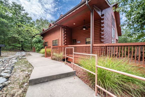 Cabins at Grand Mountain - Cabin 245 - 2 BD + L | DX - Image 2