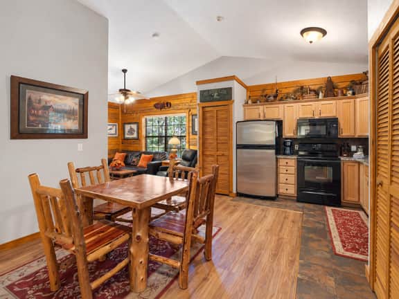 Cabins at Grand Mountain - Cabin 284 - 2 BD QQ | WK - Image 5