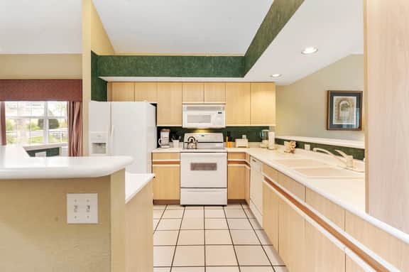Greensview 131 - 3 BD - Image 4