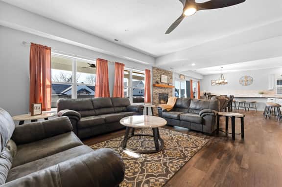 Branson Cove - Latitude Adjustment Lodge - 6 BD | WK - Image 4