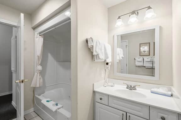 French Quarter - Condo 412B - 1 BD | WK - Image 5