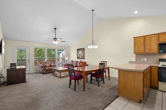 OakRidge - Oaks 142 AB | 2 BD - Image 2