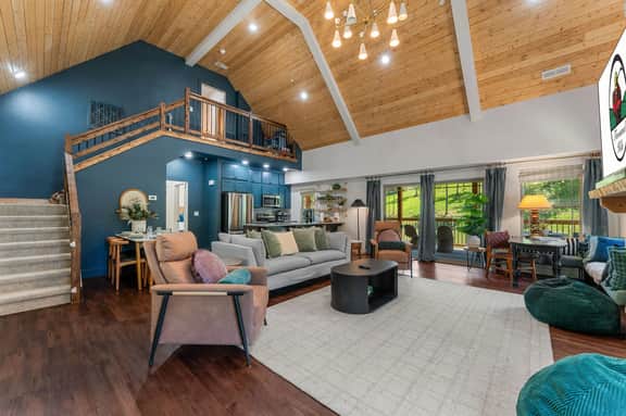 Tall Timbers - Pine & Pond Retreat - 3 BD - Image 2