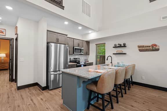 Tall Timbers - Spring Lodge - 4 BD - Image 3