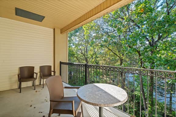 French Quarter - Condo 242C - 2 BD + L - Image 5