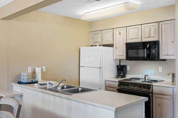 Rock Lane - Condo 432 - 2 BD | LV | WK - Image 5