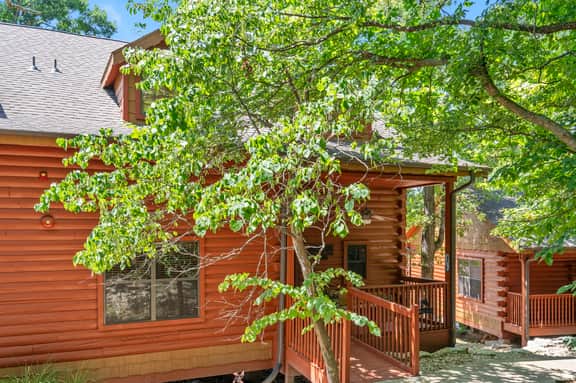 Cabins at Grand Mountain - Cabin 131 - 2 BD + L - Image 4