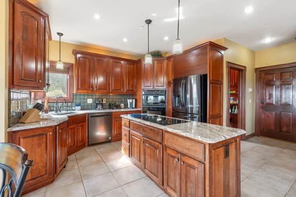 Chateau North - Friendly Hills Lodge - 5 BD - Image 5